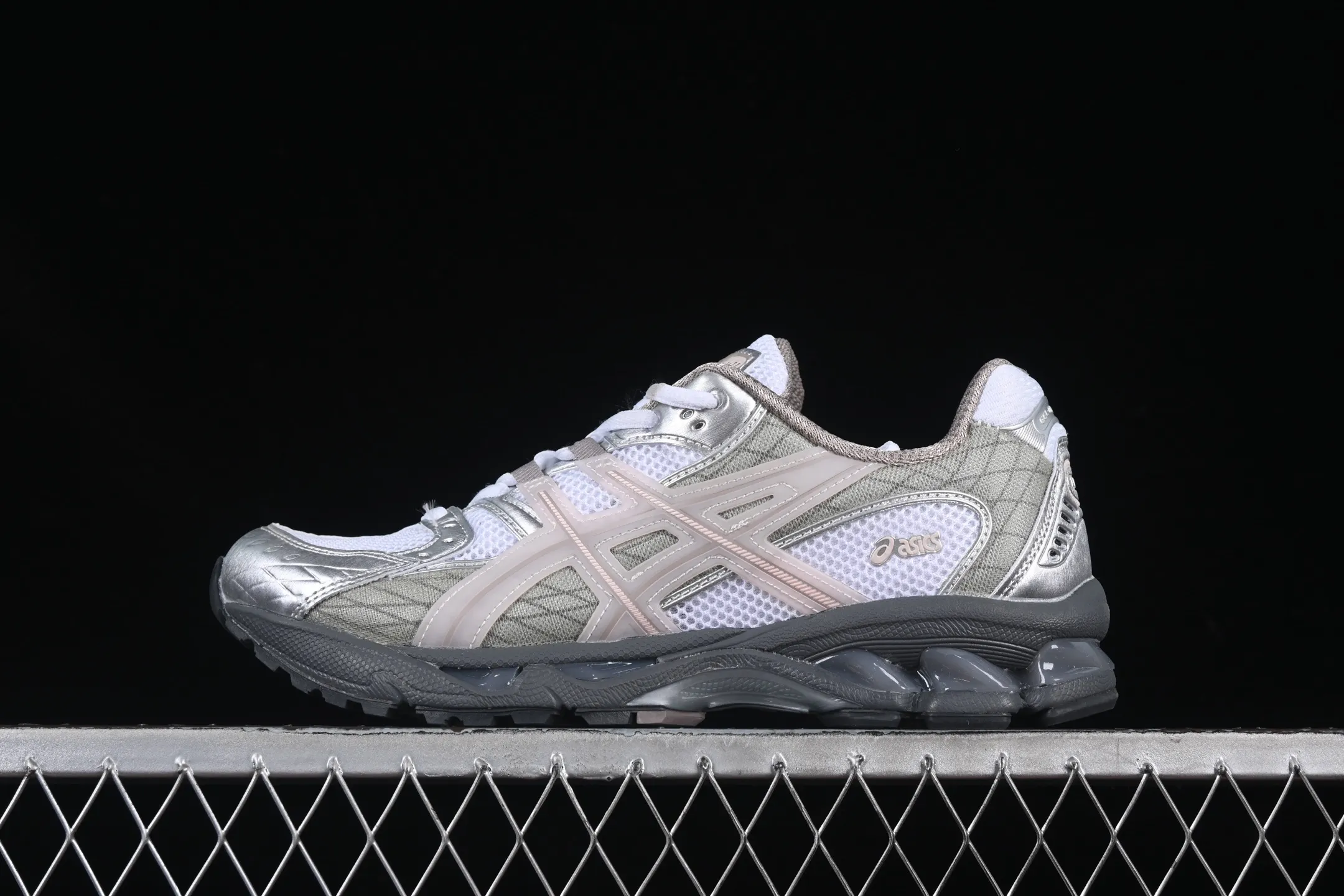 All categories Asics ASICS series Asics Gel-Nimbus 10.1 1203A723-100